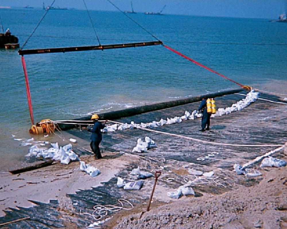 新加坡沙坑岛（世界最大的水下垃圾填埋场）